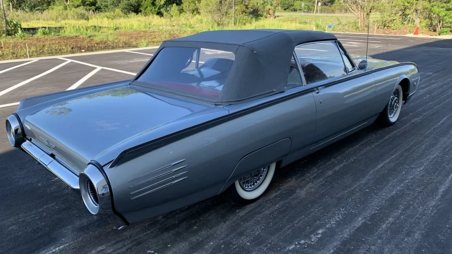 1961 Ford Thunderbird 3rd Gen - Image 3 of 10