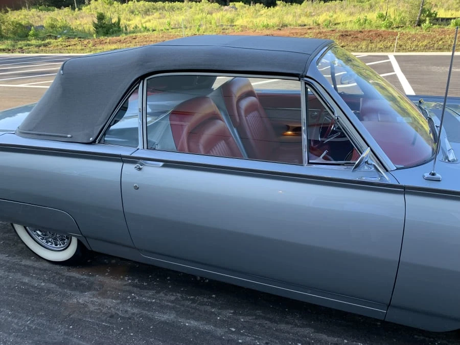 1961 Ford Thunderbird 3rd Gen - Image 6 of 10