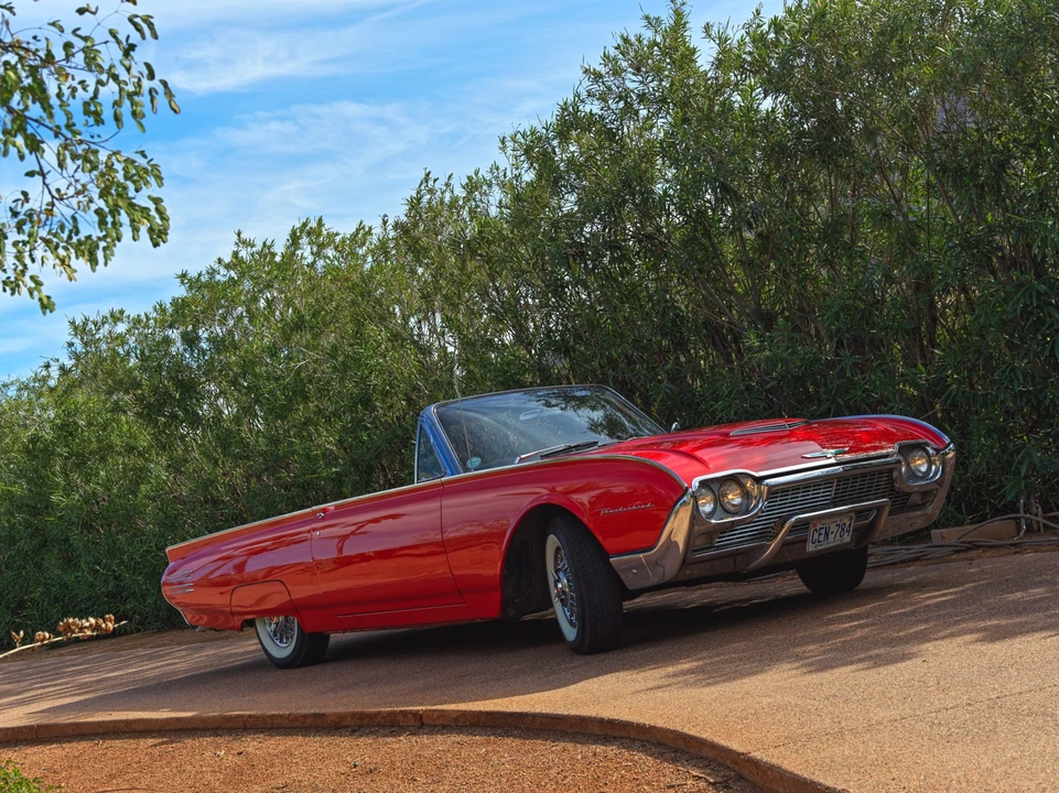 1961 Ford Thunderbird 3rd Gen - Image 16 of 31