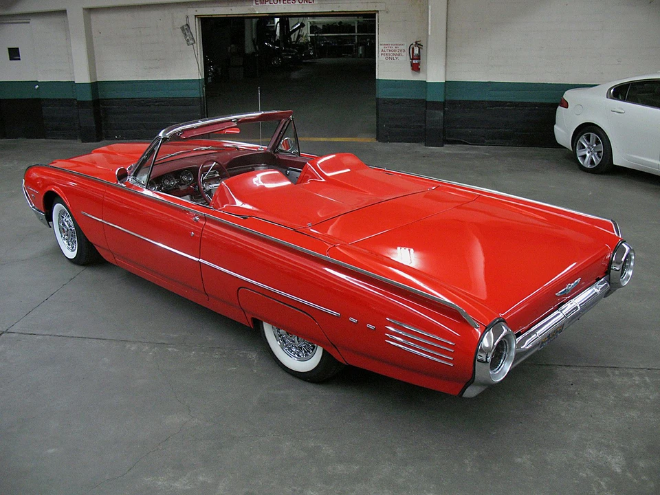 1961 Ford Thunderbird 3rd Gen - Image 2 of 3