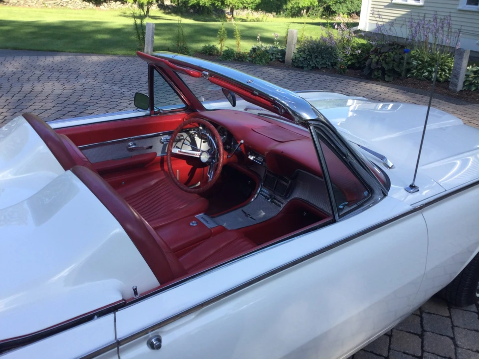 1961 Ford Thunderbird 3rd Gen - Image 28 of 31