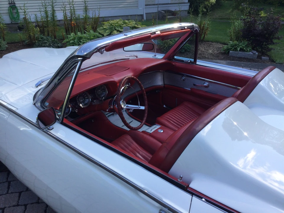 1961 Ford Thunderbird 3rd Gen - Image 27 of 31