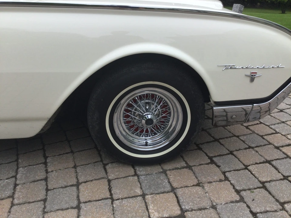 1961 Ford Thunderbird 3rd Gen - Image 24 of 31