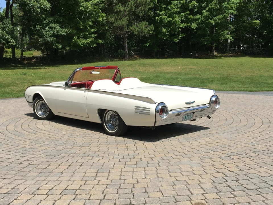 1961 Ford Thunderbird 3rd Gen - Image 8 of 31