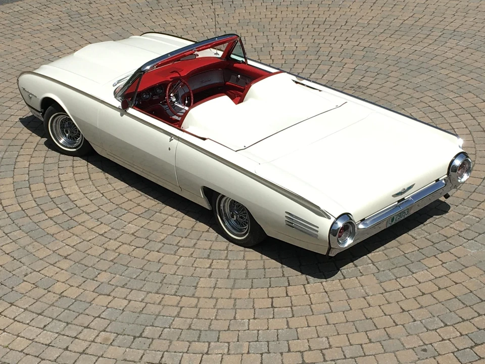1961 Ford Thunderbird 3rd Gen - Image 10 of 31