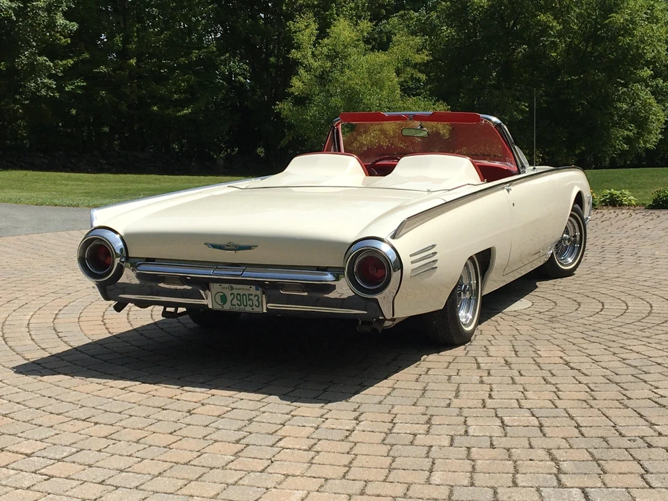 1961 Ford Thunderbird 3rd Gen - Image 6 of 31