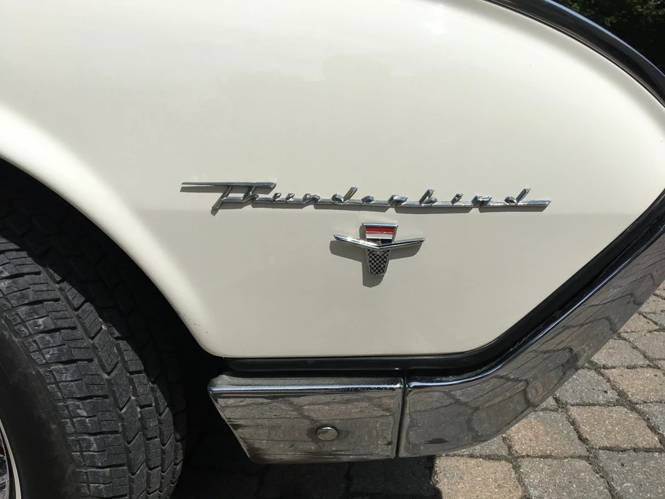 1961 Ford Thunderbird 3rd Gen - Image 14 of 31