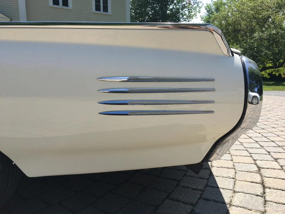 1961 Ford Thunderbird 3rd Gen - Image 19 of 31