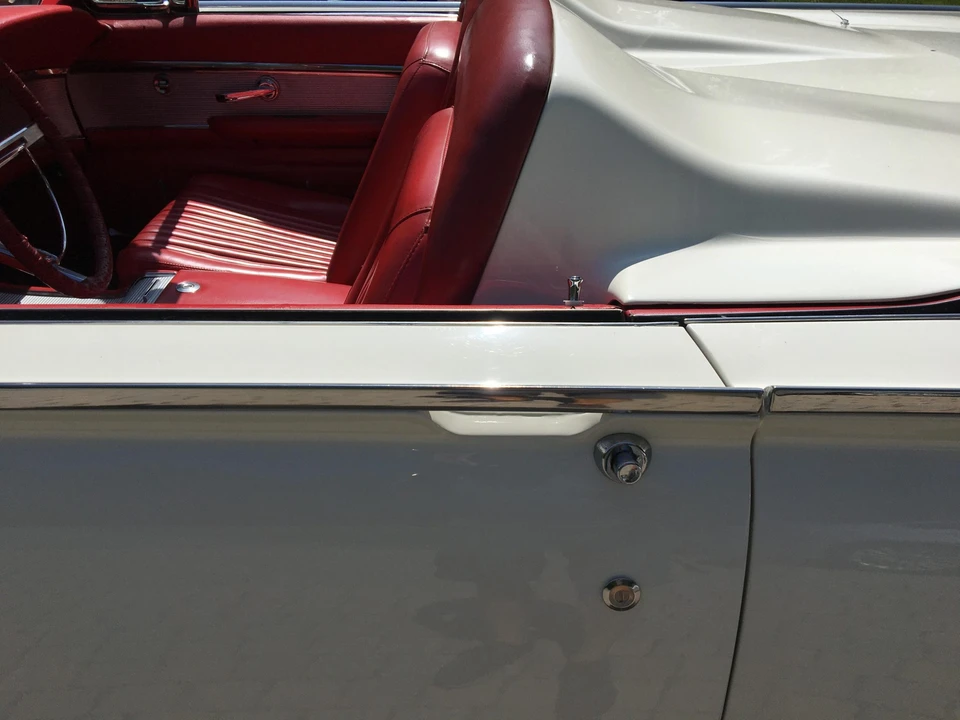 1961 Ford Thunderbird 3rd Gen - Image 18 of 31