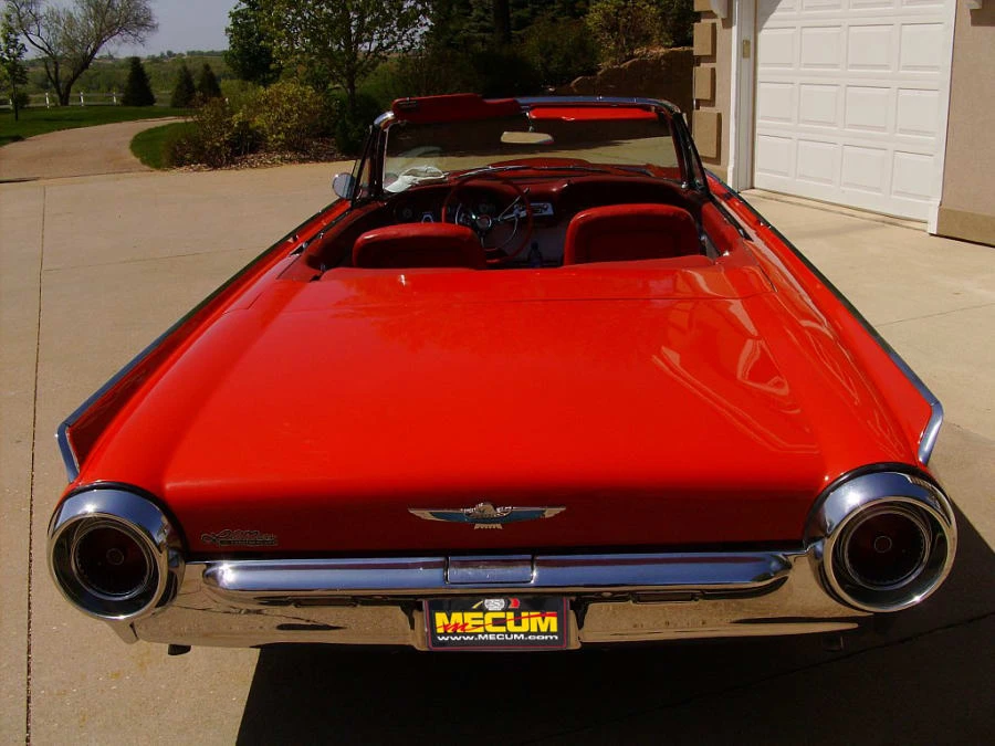 1961 Ford Thunderbird 3rd Gen - Image 2 of 8