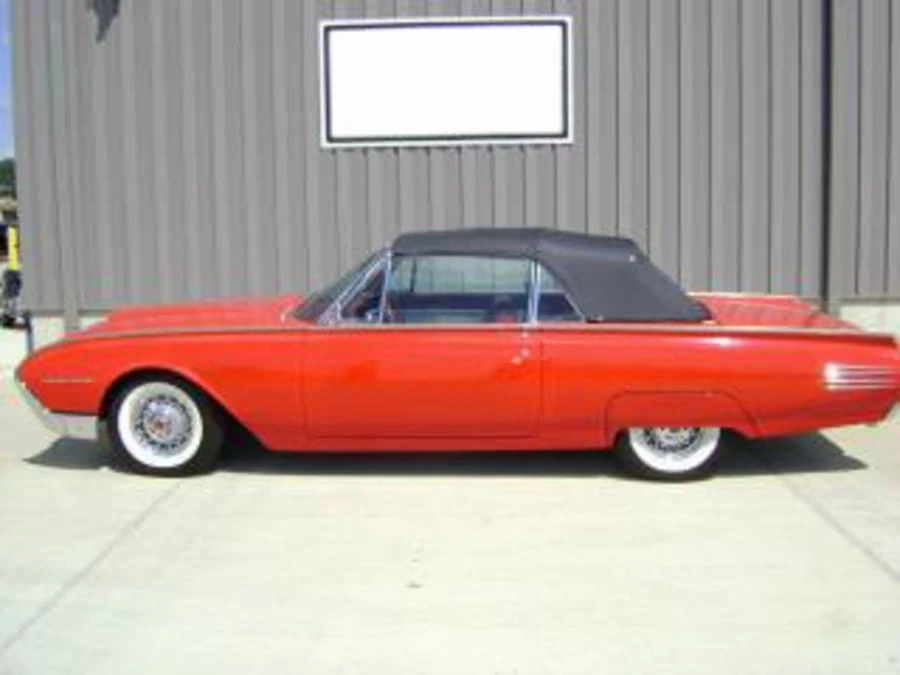 1961 Ford Thunderbird 3rd Gen - Image 3 of 8