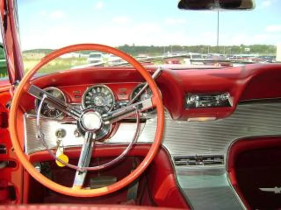 1961 Ford Thunderbird 3rd Gen - Image 5 of 8