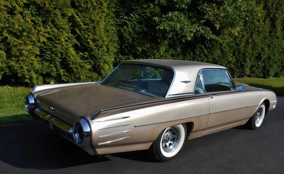 1961 Ford Thunderbird 3rd Gen - Image 5 of 19