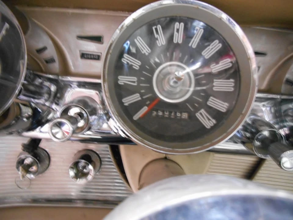 1961 Ford Thunderbird 3rd Gen - Image 18 of 19