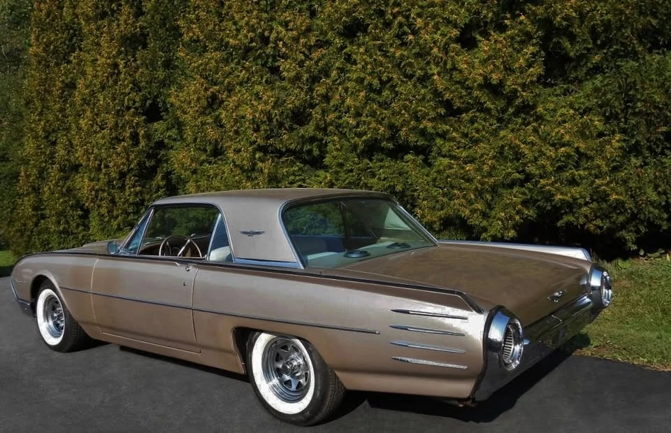 1961 Ford Thunderbird 3rd Gen - Image 8 of 19