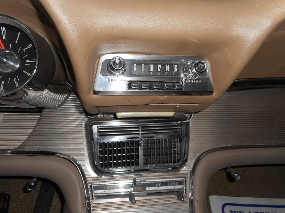 1961 Ford Thunderbird 3rd Gen - Image 15 of 19