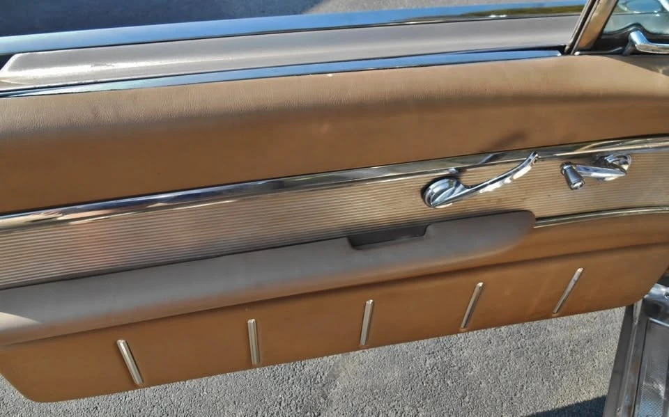 1961 Ford Thunderbird 3rd Gen - Image 13 of 19