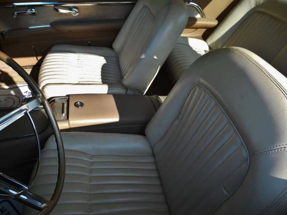 1961 Ford Thunderbird 3rd Gen - Image 9 of 19