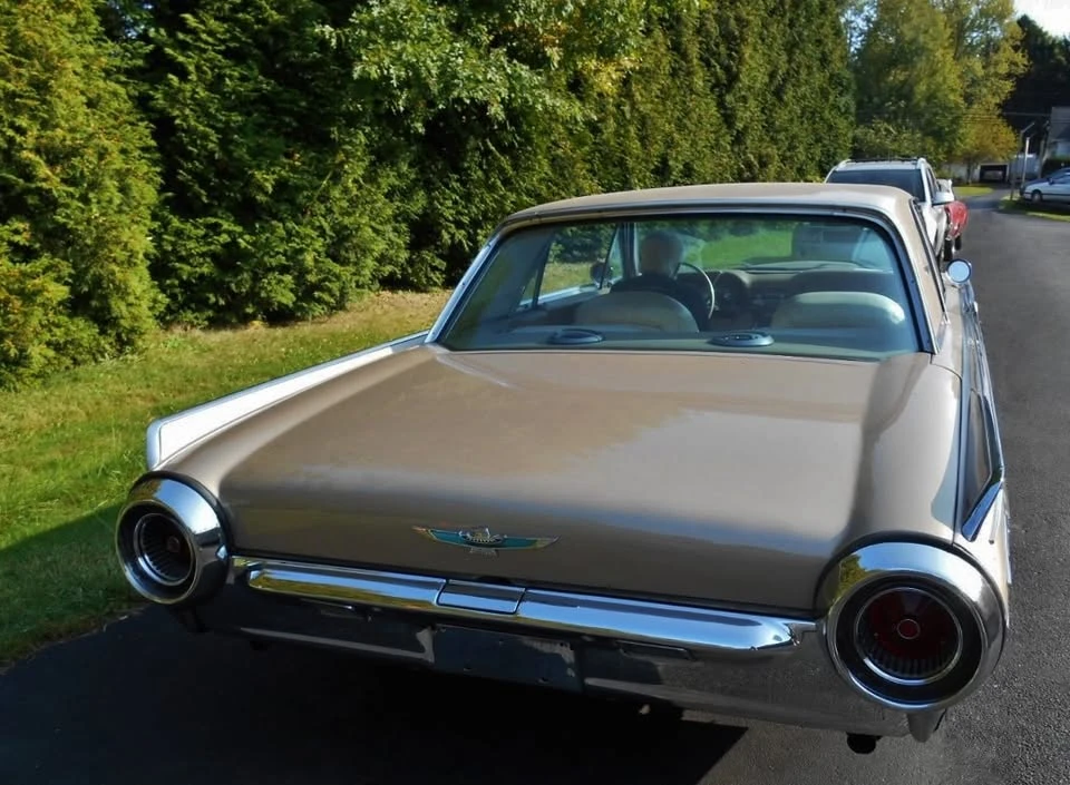 1961 Ford Thunderbird 3rd Gen - Image 6 of 19