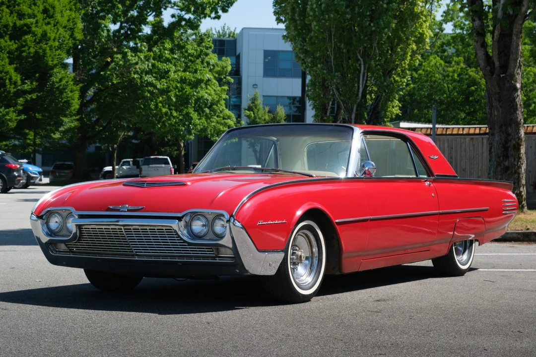 1961 Ford Thunderbird 3rd Gen - Image 2 of 31