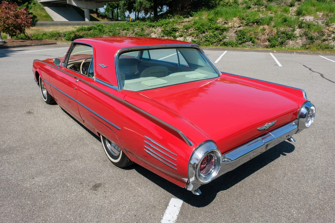 1961 Ford Thunderbird 3rd Gen - Image 8 of 31