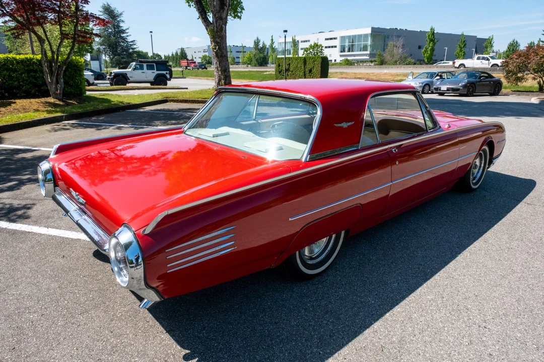 1961 Ford Thunderbird 3rd Gen - Image 11 of 31