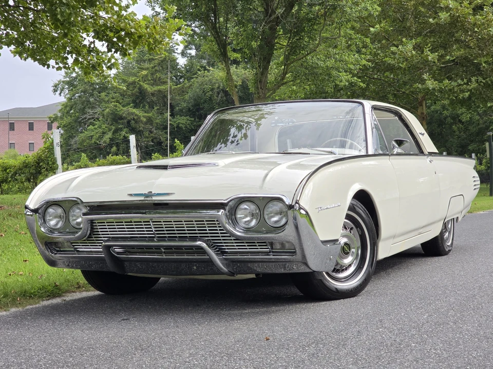 1961 Ford Thunderbird 3rd Gen - Image 8 of 31