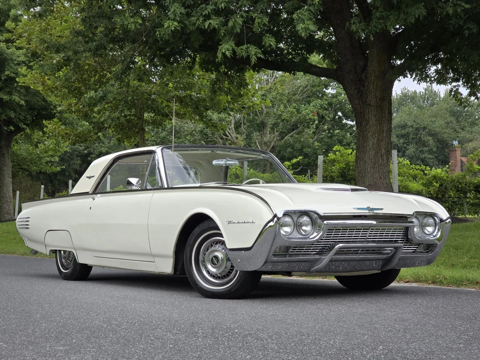 1961 Ford Thunderbird 3rd Gen - Image 20 of 31