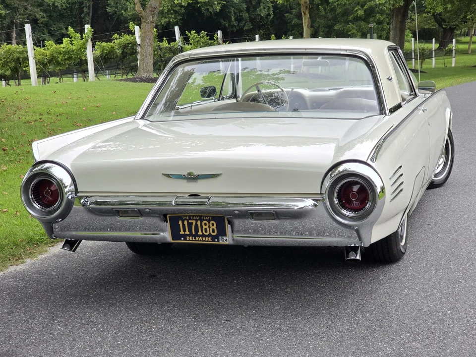 1961 Ford Thunderbird 3rd Gen - Image 30 of 31