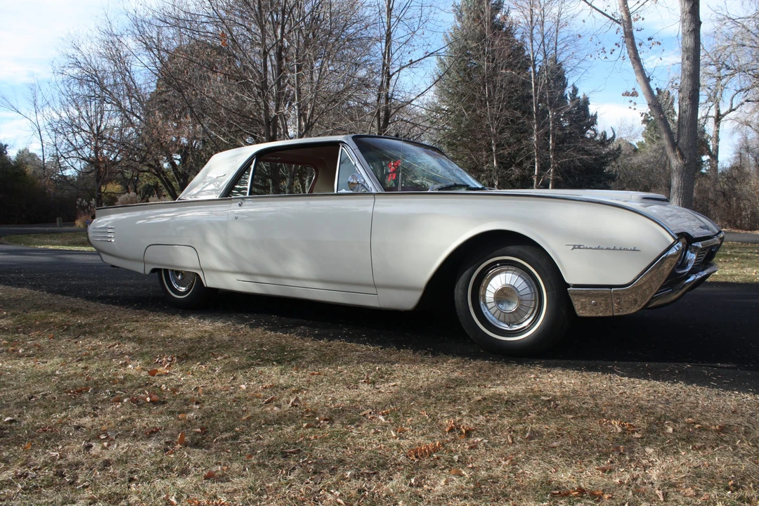 1961 Ford Thunderbird 3rd Gen - Image 11 of 31