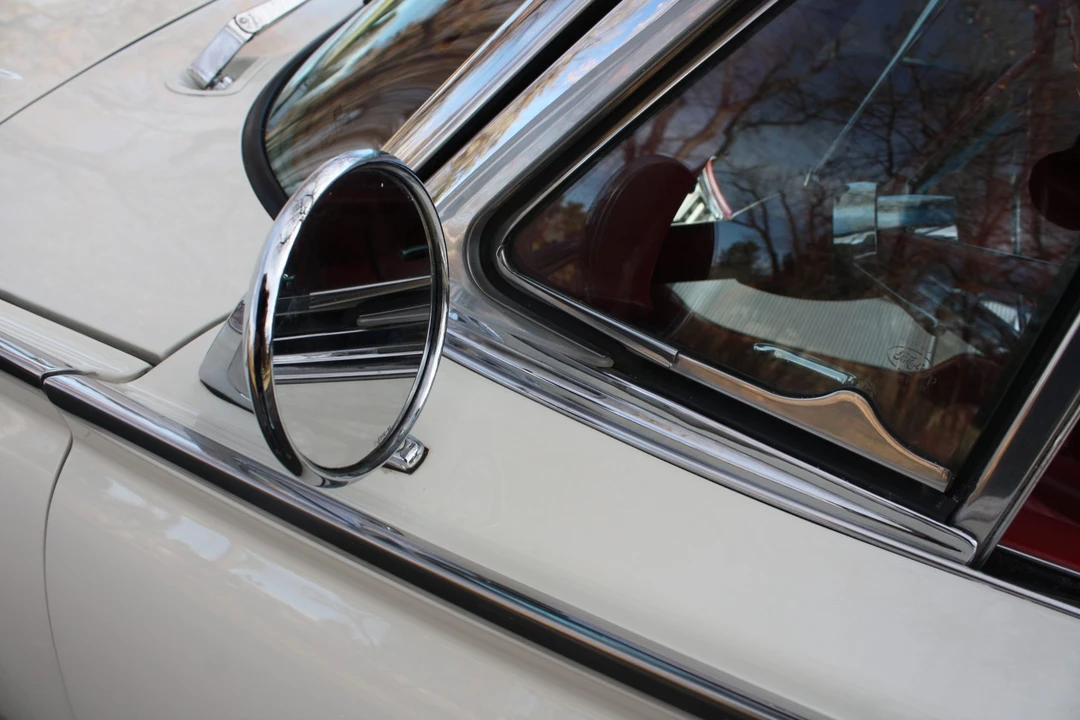 1961 Ford Thunderbird 3rd Gen - Image 20 of 31