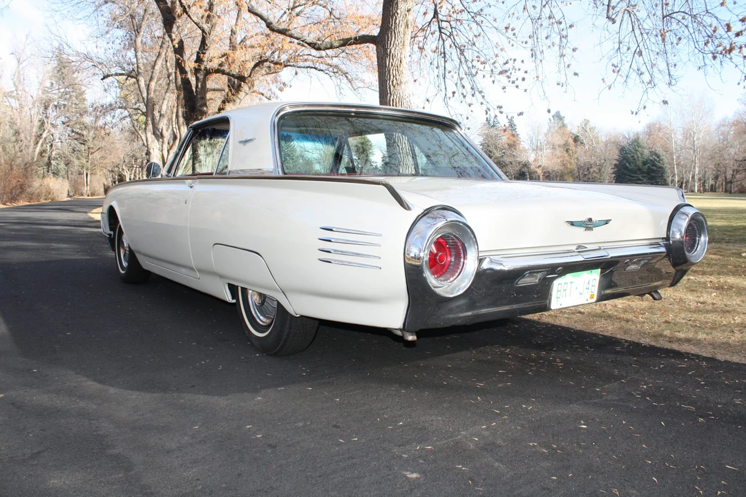 1961 Ford Thunderbird 3rd Gen - Image 6 of 31