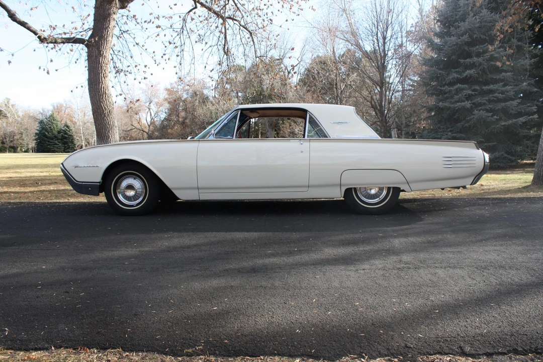 1961 Ford Thunderbird 3rd Gen - Image 3 of 31
