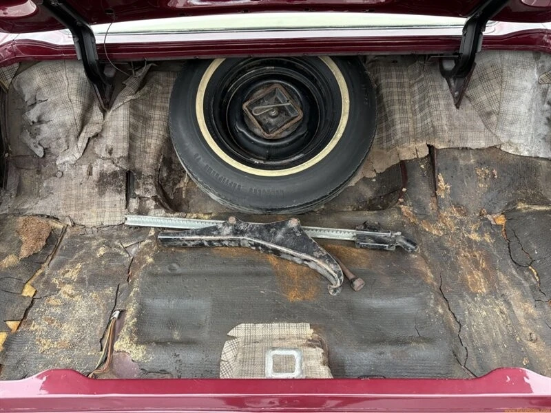 1961 Ford Thunderbird 3rd Gen - Image 8 of 31