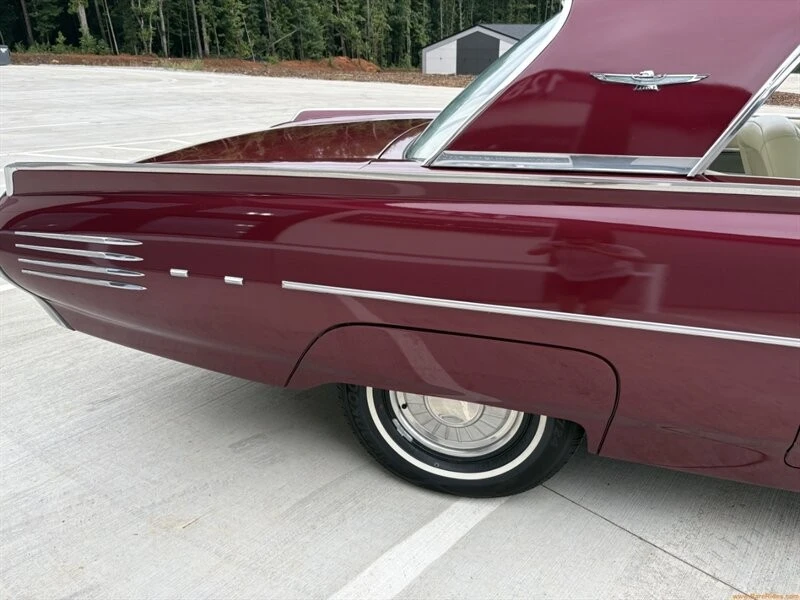 1961 Ford Thunderbird 3rd Gen - Image 18 of 31