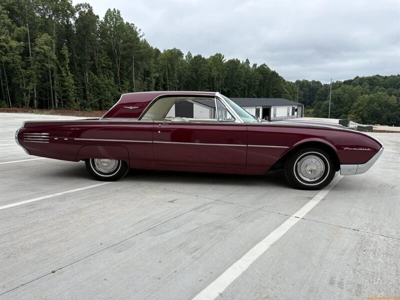 1961 Ford Thunderbird 3rd Gen - Image 19 of 31