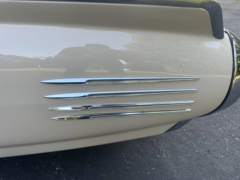 1961 Ford Thunderbird 3rd Gen - Image 16 of 31