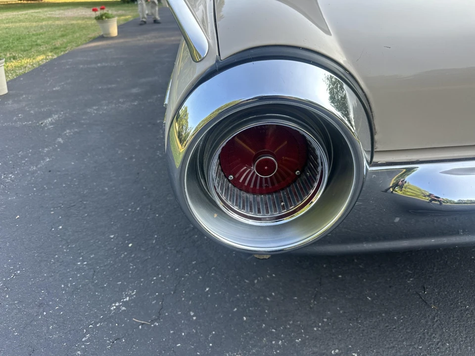 1961 Ford Thunderbird 3rd Gen - Image 18 of 31
