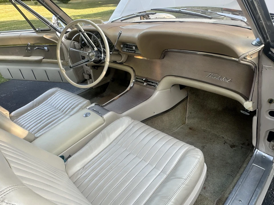 1961 Ford Thunderbird 3rd Gen - Image 31 of 31