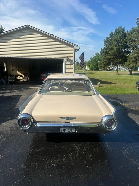 1961 Ford Thunderbird 3rd Gen - Image 11 of 31