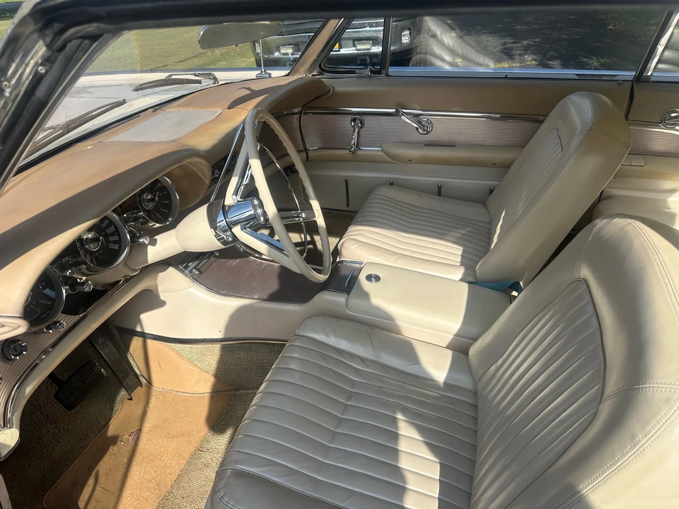 1961 Ford Thunderbird 3rd Gen - Image 26 of 31