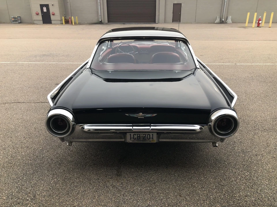 1961 Ford Thunderbird 3rd Gen - Image 13 of 31