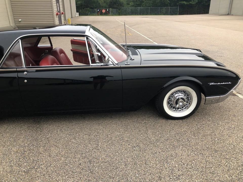 1961 Ford Thunderbird 3rd Gen - Image 17 of 31