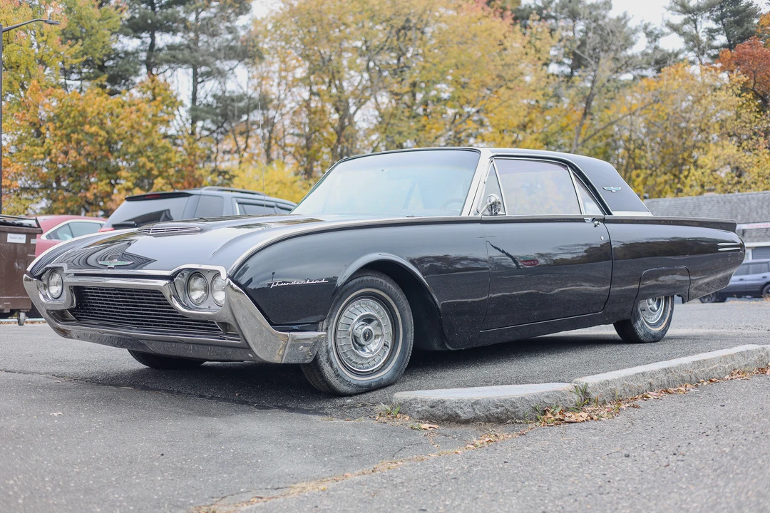 1961 Ford Thunderbird 3rd Gen - Image 2 of 31