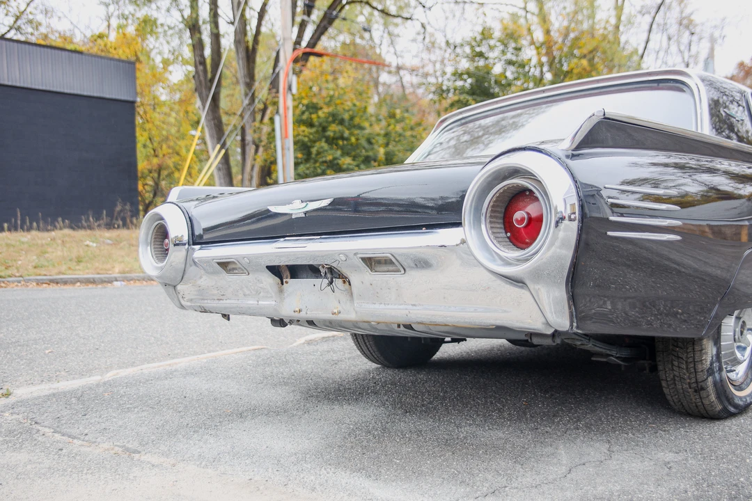 1961 Ford Thunderbird 3rd Gen - Image 31 of 31