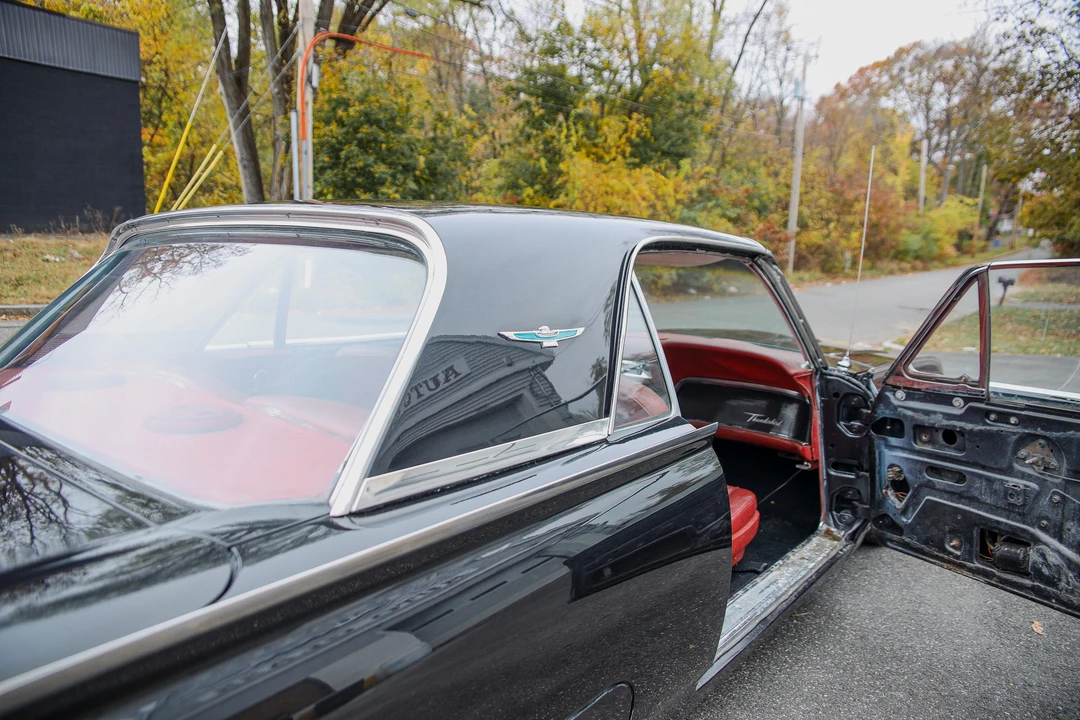 1961 Ford Thunderbird 3rd Gen - Image 27 of 31