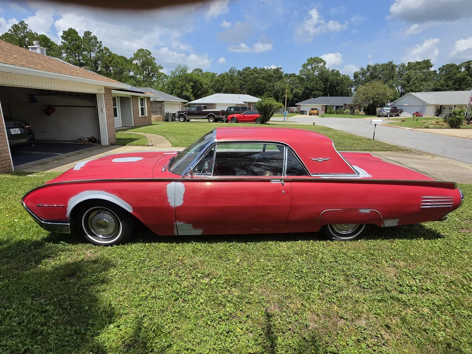 1961 Ford Thunderbird 3rd Gen - Image 5 of 31