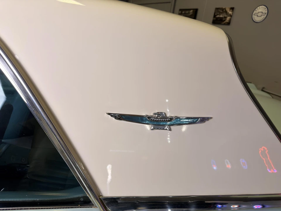 1961 Ford Thunderbird 3rd Gen - Image 24 of 31