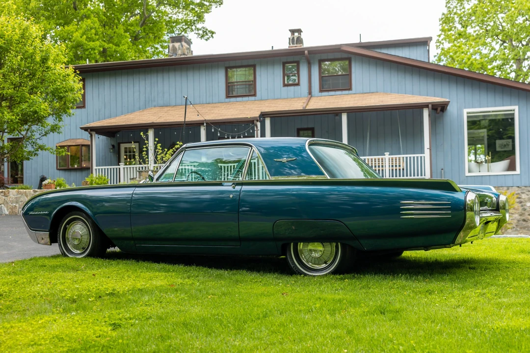 1961 Ford Thunderbird 3rd Gen - Image 8 of 31