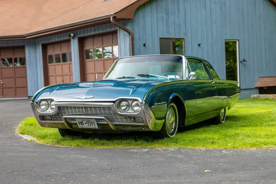 1961 Ford Thunderbird 3rd Gen - Image 2 of 31